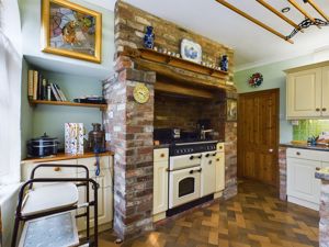 Kitchen- click for photo gallery